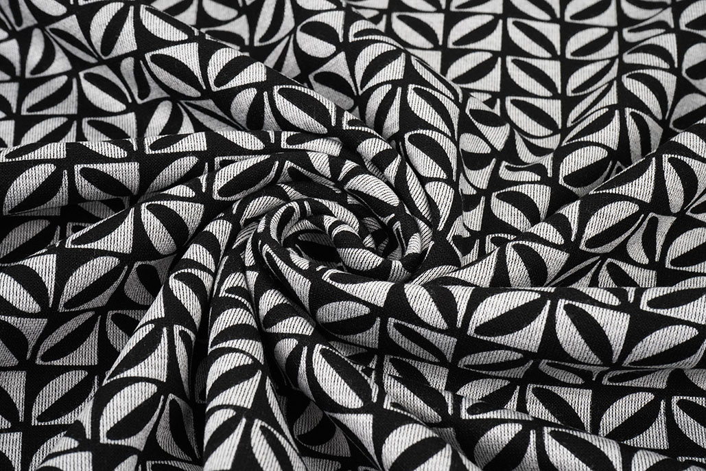 Viscose Punta Di Roma Geo Print 2