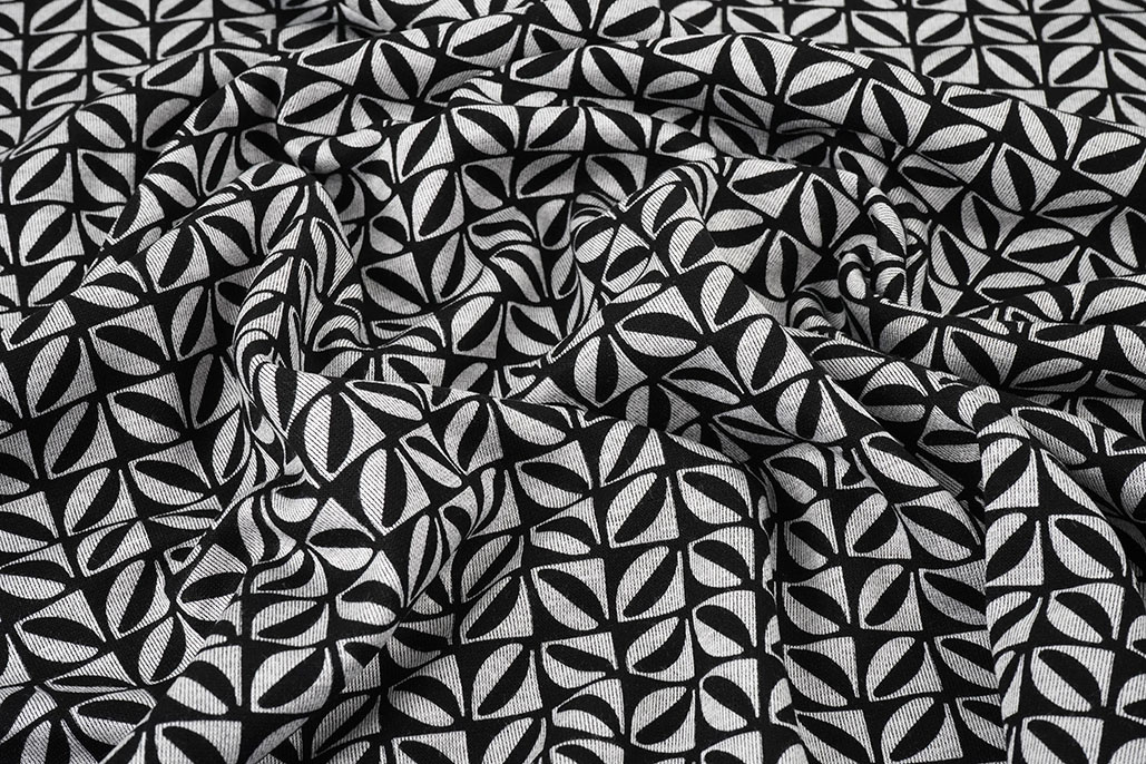 Viscose Punta Di Roma Geo Print 2