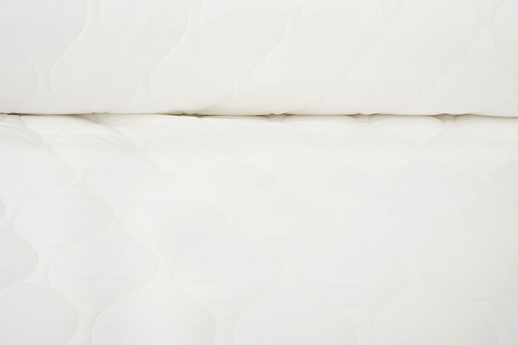 Doppelseitig Gesteppter Stoff Off-White