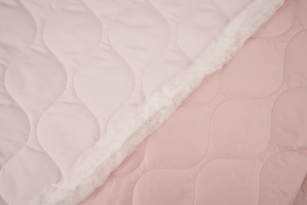 Dubbelzijdig Gewatteerde Stof Licht Oud Roze