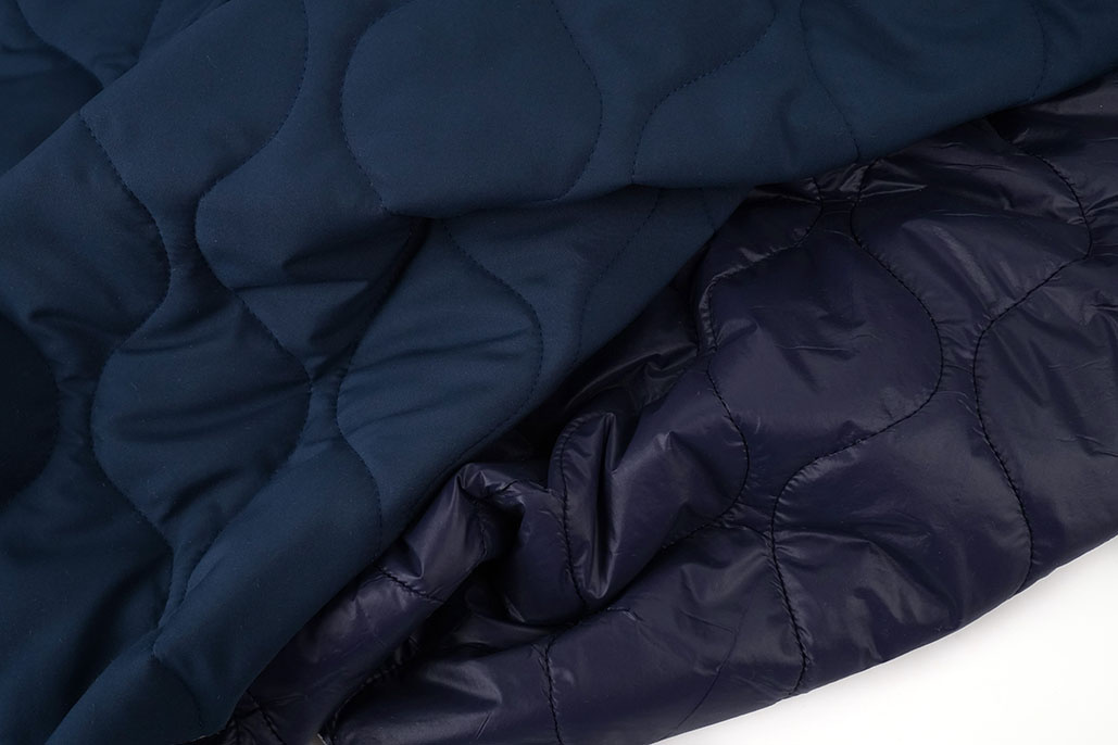 Doppelseitig Gesteppter Stoff Marineblau