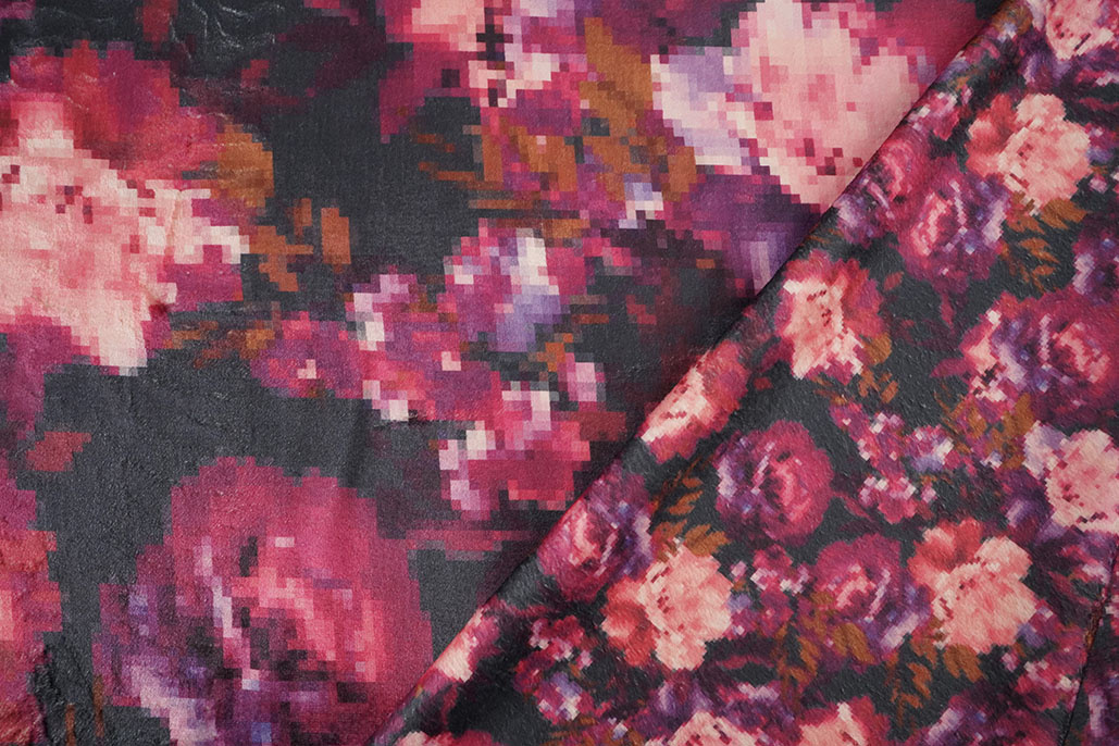 Velours de Polar 2-Side Pixel Flowers
