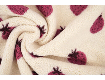 Teddy Stof Aardbeien Creme