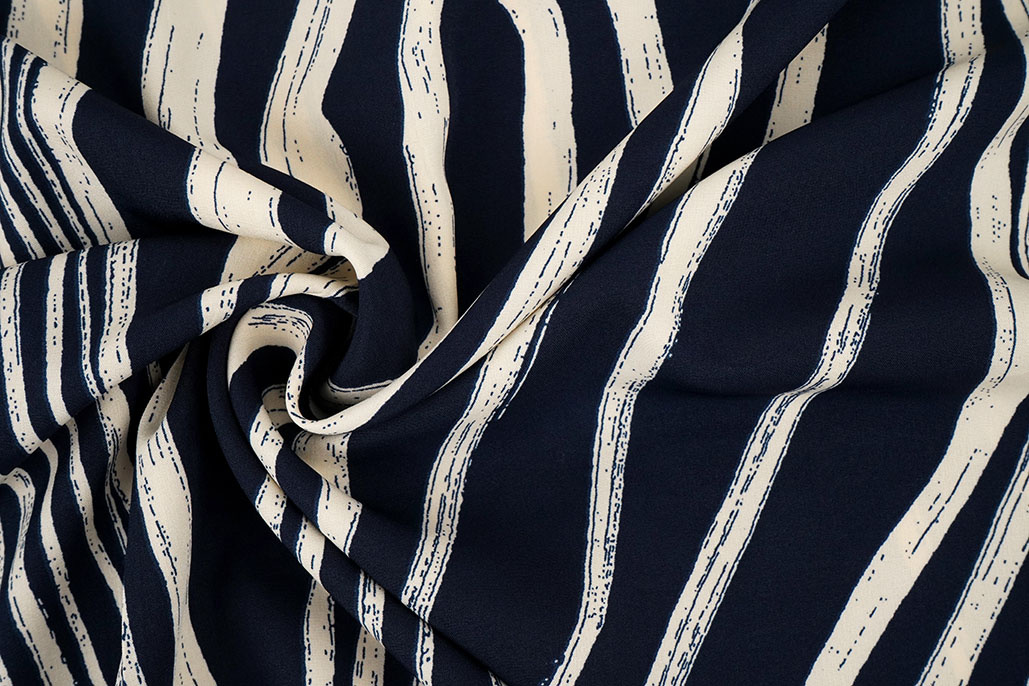 Fine Crêpe Novara Navy Blue