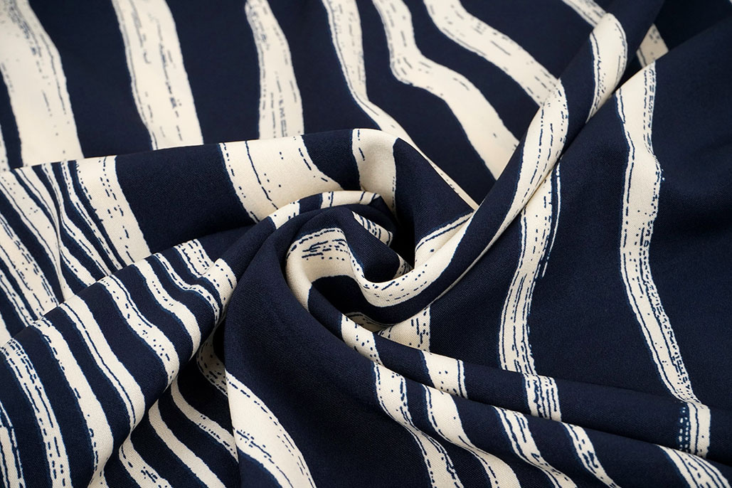 Fine Crêpe Novara Navy Blue
