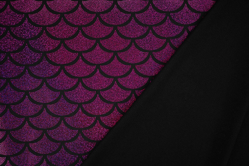 Lamé Mermaid Fantasy Alpenveilchen auf Schwarz