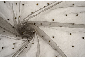 Fijne Glitter Tule met  Parels Grijs Taupe