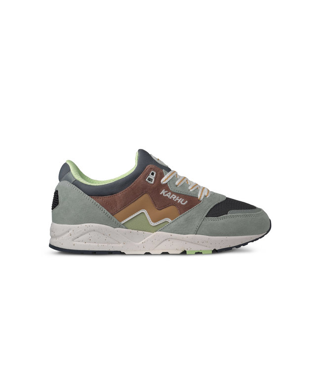 Karhu Aria 95 Pigeon / Doe - Roots Fashion