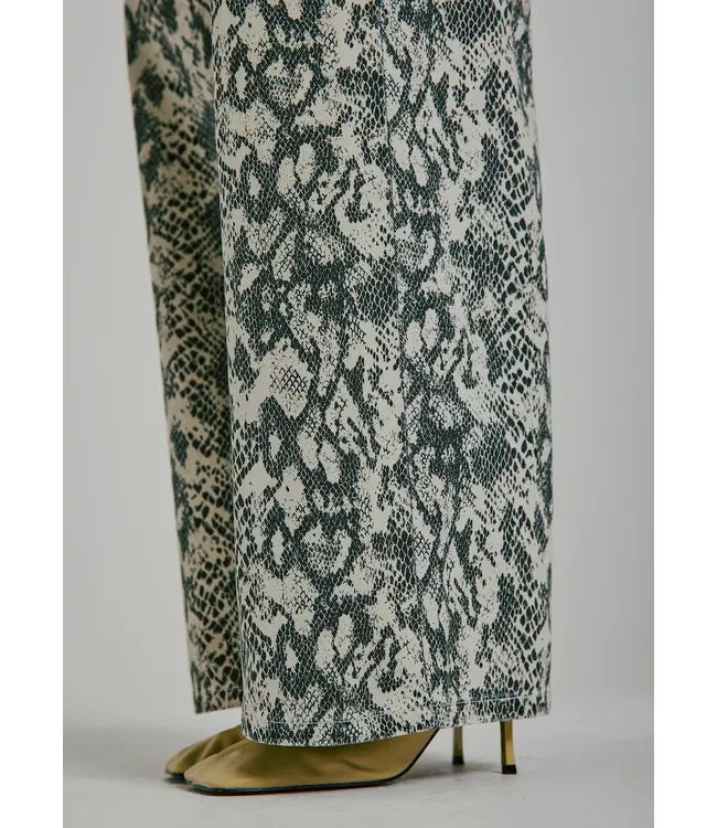 Norr Norr Kenzie Wide Jeans Snake