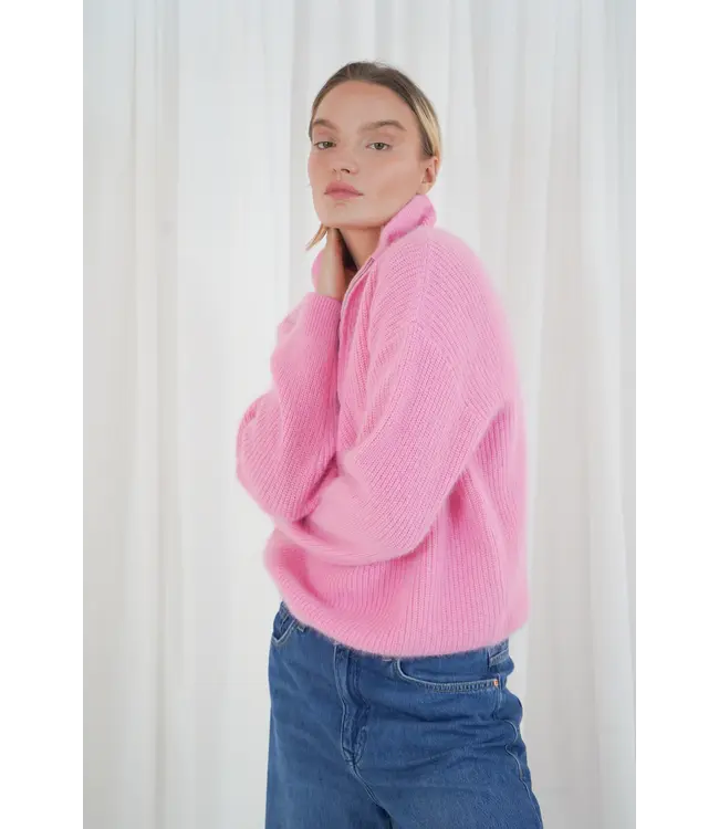 twins TWNS Breckenridge Long-Sleeved Trucker-Neck Pullover Pig Pink