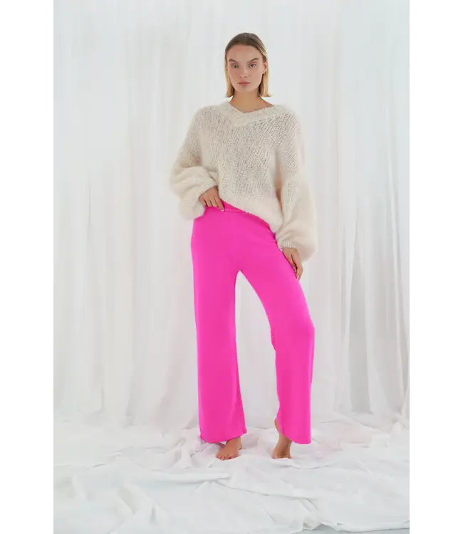 twins TWNS Engelwood  Long-Sleeved V-neck Fluffy Pullover Offwhite