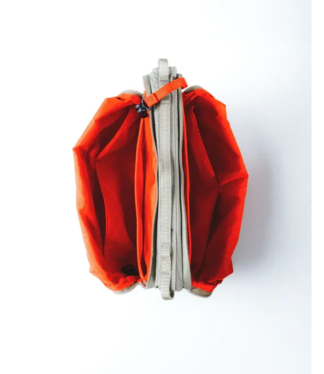 Topologie Topologie  Bags Bottle Sacoche Large Moss Papery