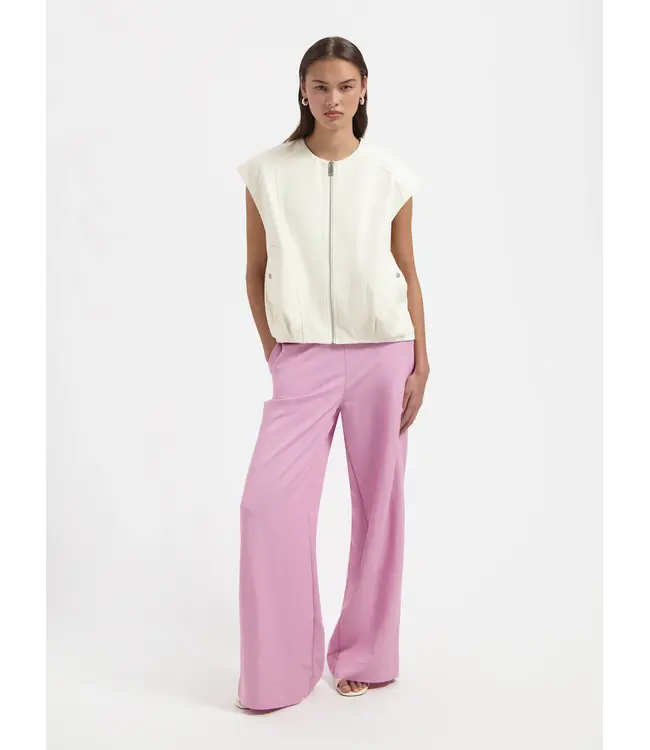 Nous Sommes Labels Nous Sommes Label Talia Vest  Off White