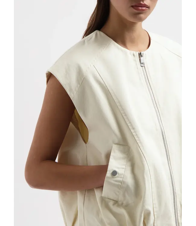 Nous Sommes Labels Nous Sommes Label Talia Vest  Off White