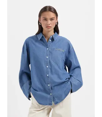Nous Sommes Labels Nous Sommes Label  Greta Chambray Shirt Light Blue