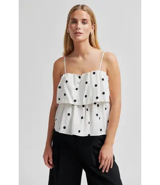 Second Female Second Female Salliy Top White Alyssum