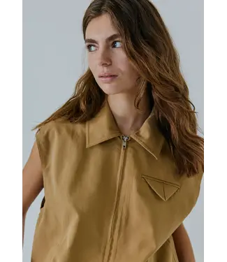 Norr Norr Mille Waistcoat Beige
