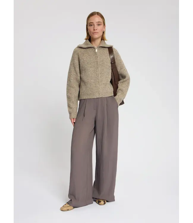 Nous Sommes Labels Nous Sommes Labels Clairie High Zip Cardigan Sand