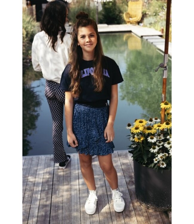 Navy t-shirt California