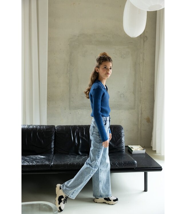 Knitted sweater with collar cobalt