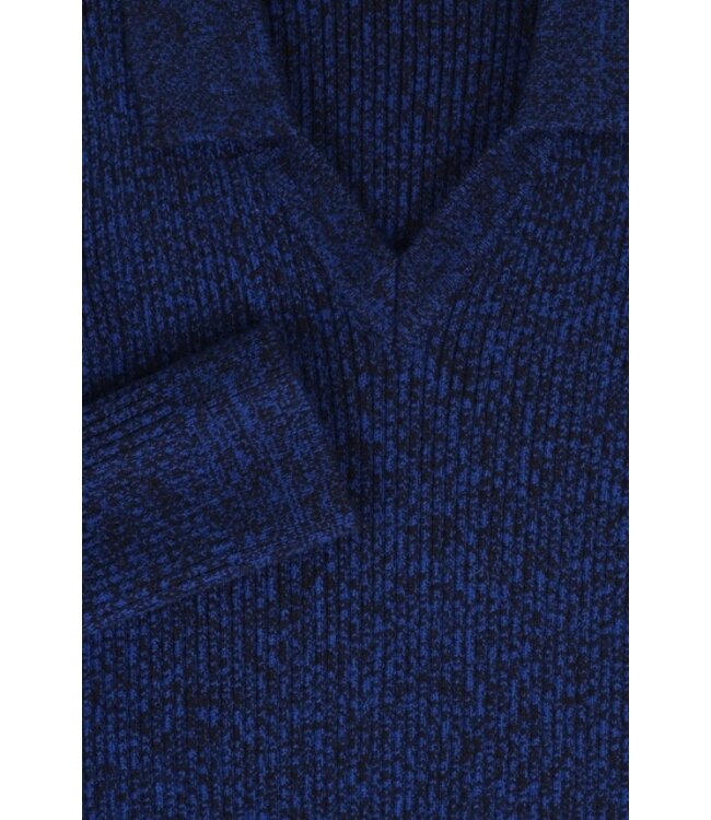 Knitted sweater with collar cobalt