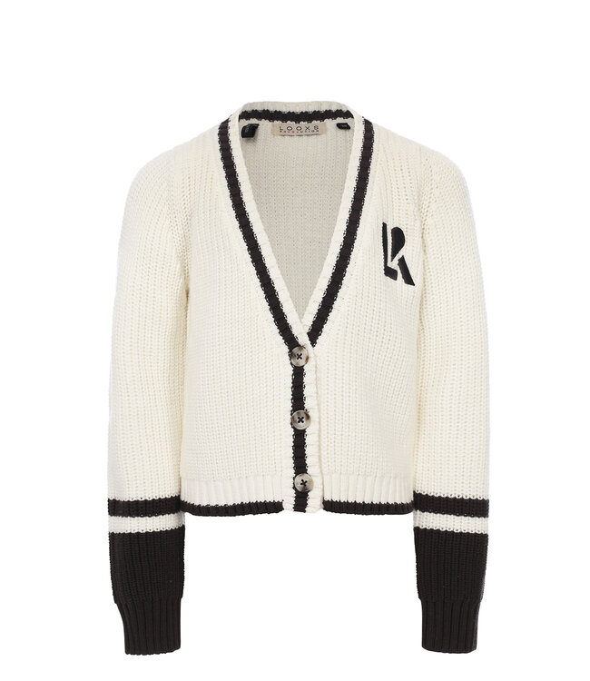 Knitted chunky cardigan College look