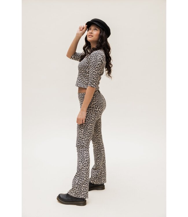 Cropped top antra spots