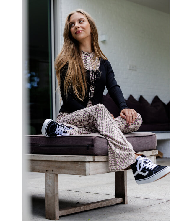 Viscose Top met strikjes.