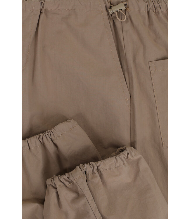 Baggy parachute pants