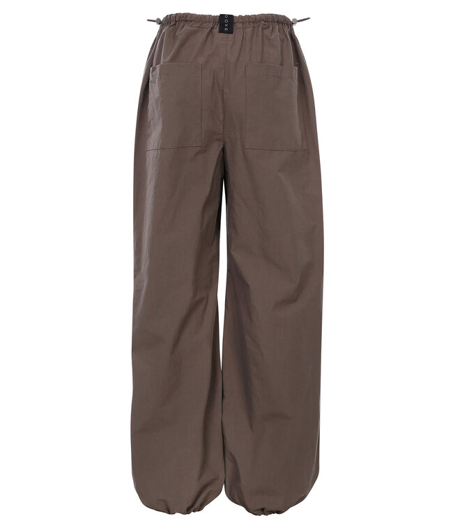 Baggy parachute pants