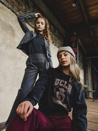 LOOXS 10sixteen Sweater Zwart University print LOOXS 10sixteen Sweater Zwart University print