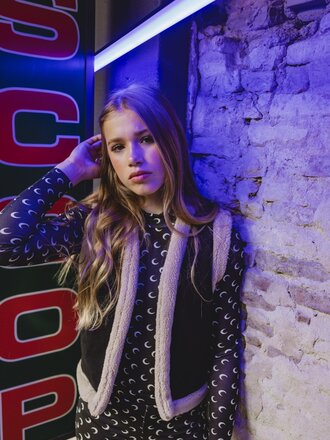 LOOXS 10sixteen Zwart gilet with teddy LOOXS 10sixteen Zwart gilet with teddy