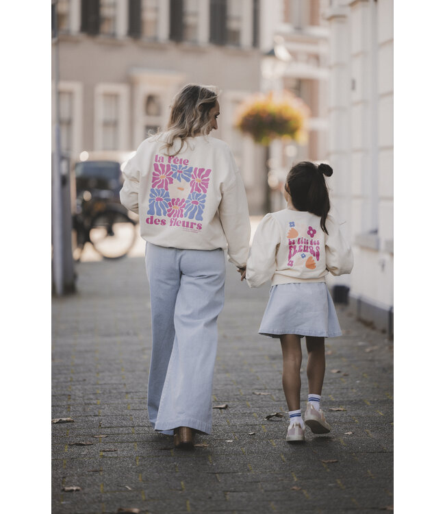 Sweater Crème Backprint 