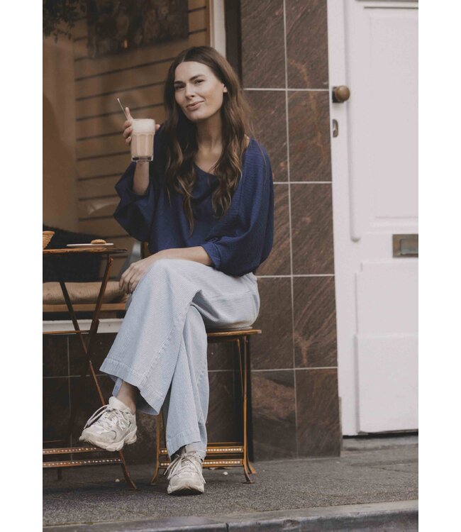 LXS Navy top Bat sleeve