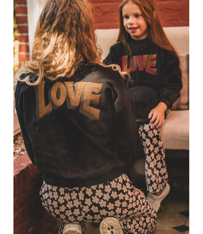 LXS Sweater Black Love