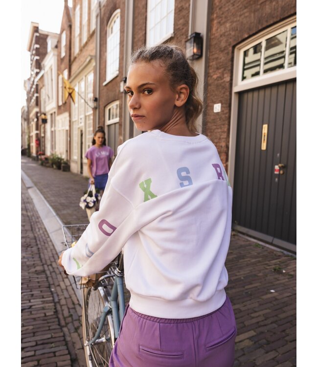 Sweater White back print