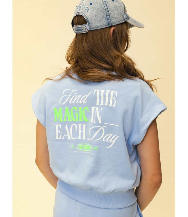 Sleeveless sweater light blue backprint