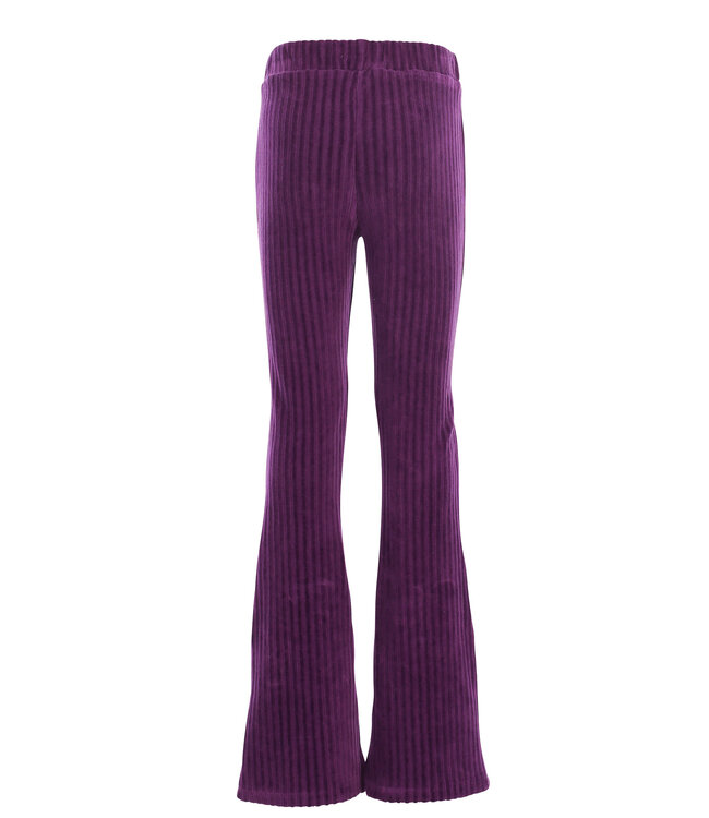 Ausgestellte Cordhose in Aubergine