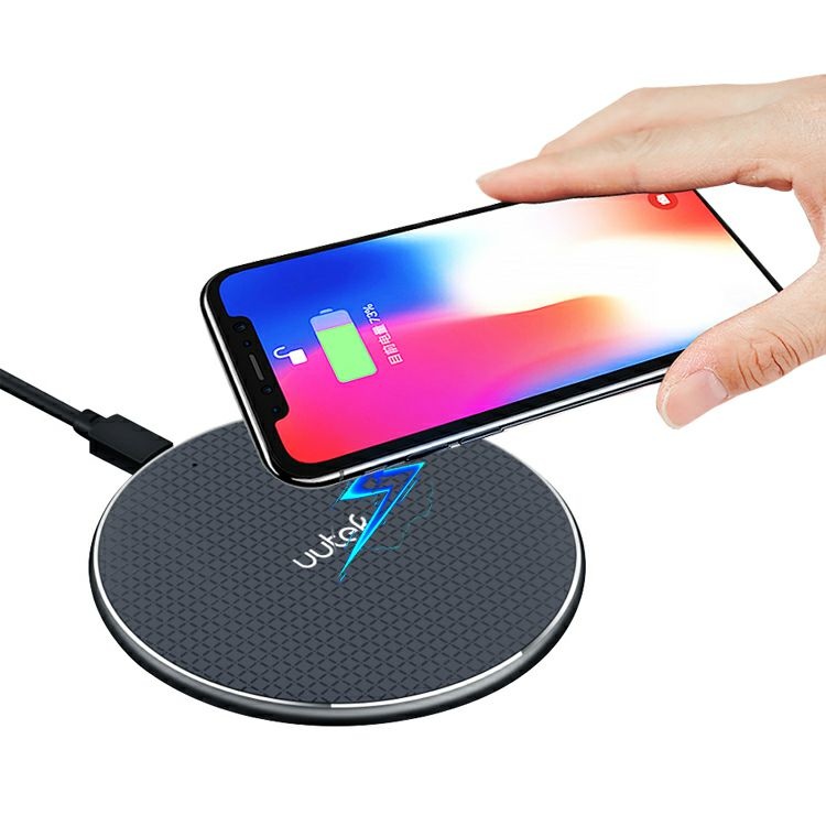 Wees tevreden Toelating vochtigheid Universal Wireless Charger - QI Fast Charger - 10W / 7.5W / 5W -  Trendfield.nl