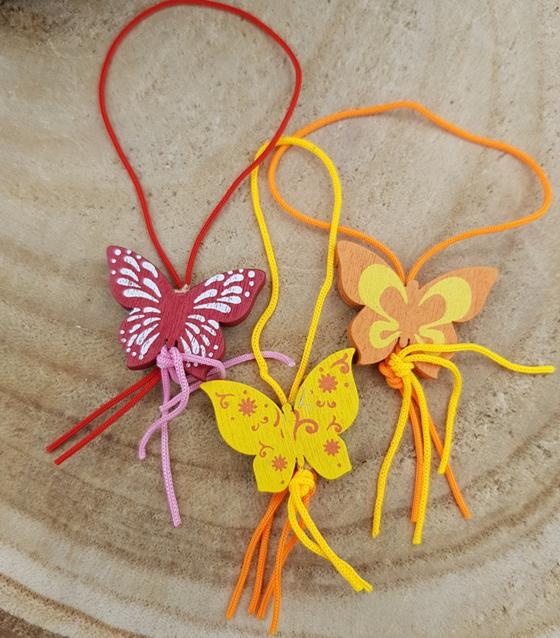 Gelukshanger bloem smile hout set van 10 in zakje