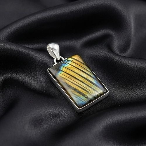 https://cdn.webshopapp.com/shops/259273/files/498457944/file.jpg