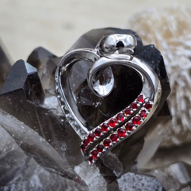 https://cdn.webshopapp.com/shops/259273/files/498969471/file.jpg