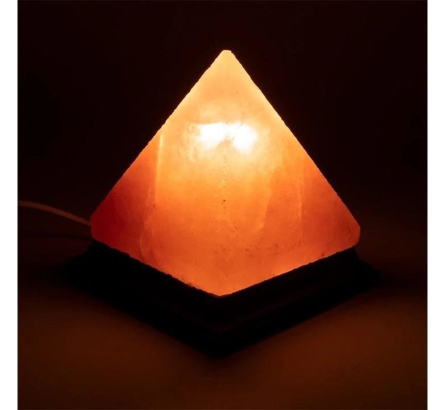 Zoutlamp piramide met snoer en LED lamp