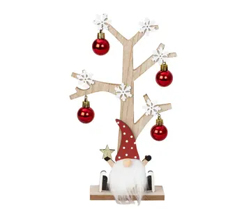 Houten boom met kerst kabouter