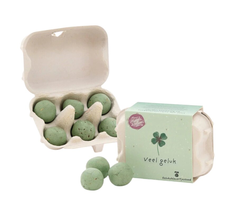 Veel geluk! Klavertjes in eierdoosje