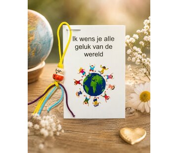 Kaartje met gelukspoppetje - wens je alle geluk van de wereld