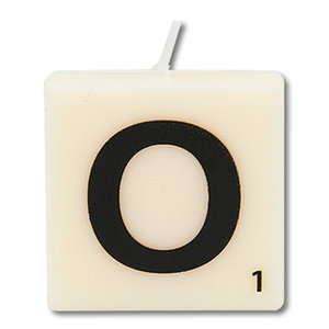 Letter kaarsje wit O Letter kaarsje wit O