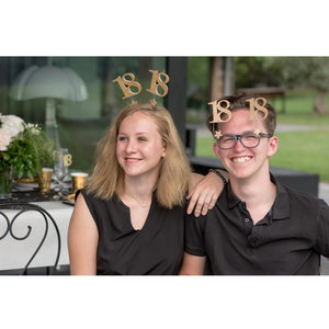 Diadeem 18 jaar met glitter goudkleurige cijfers Diadeem 18 jaar met glitter goudkleurige cijfers