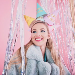 Hoedjes Happy Birthday pastel 6 stuks Hoedjes Happy Birthday pastel 6 stuks