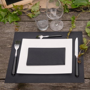 Tafelloper Airlaid lila afscheurbaar 4.8 meter Tafelloper Airlaid lila afscheurbaar 4.8 meter